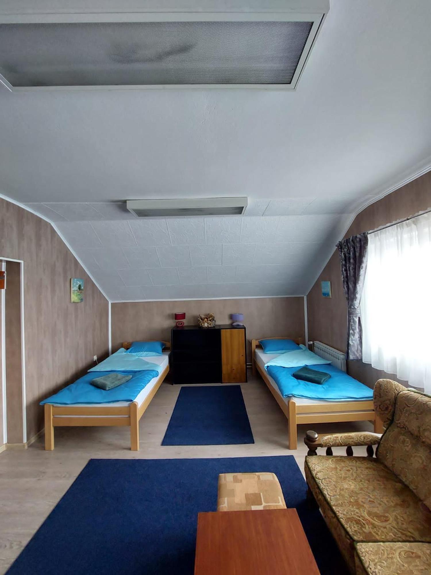 Hostel Suzzzy Novska Exterior foto